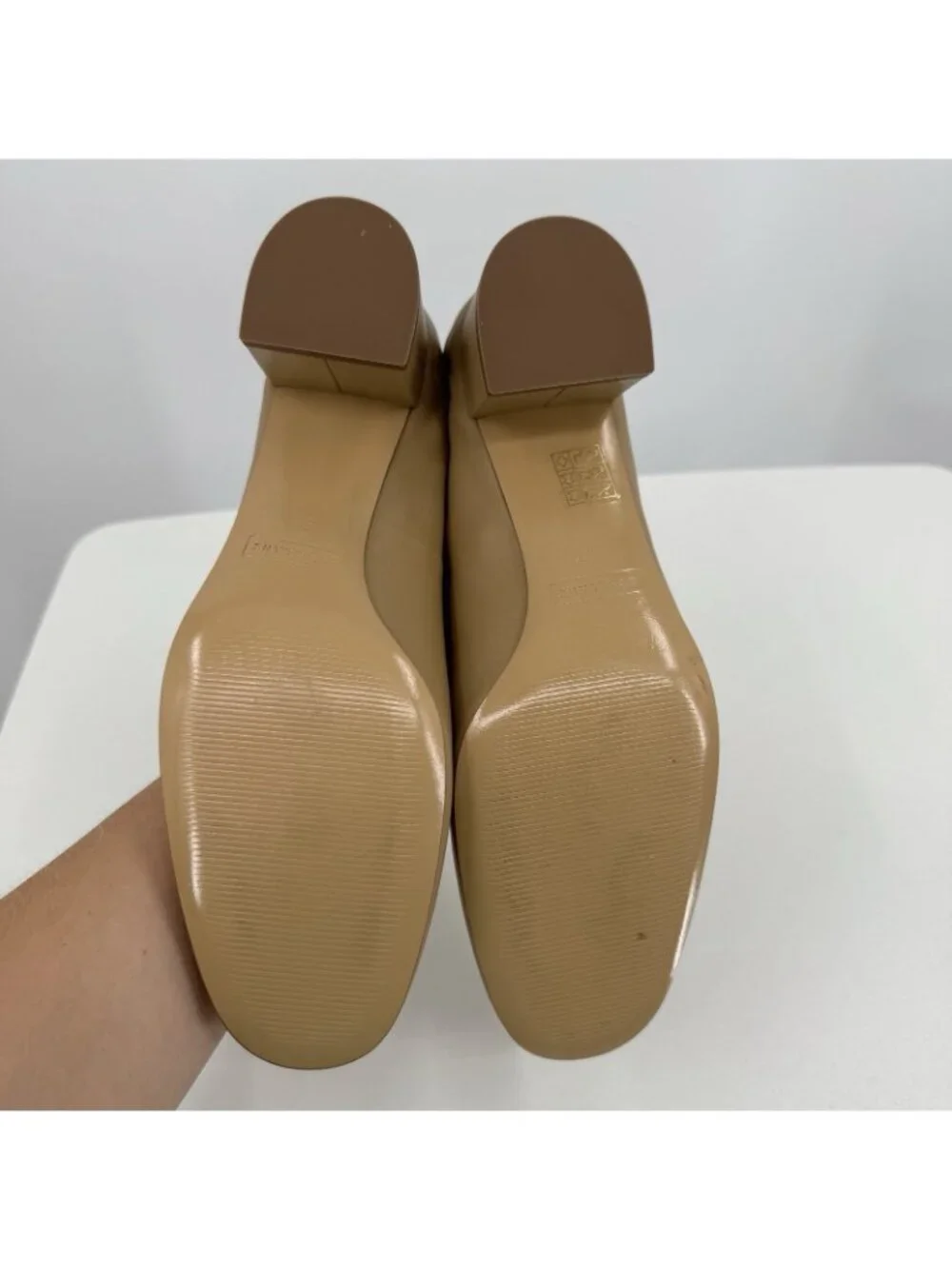 Everlane Italian Leather Day Heel Light Taupe 9.5 Women's Elastic Back Comfort